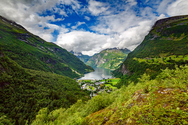 Similar image 13029845