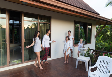 Similar image 13053813