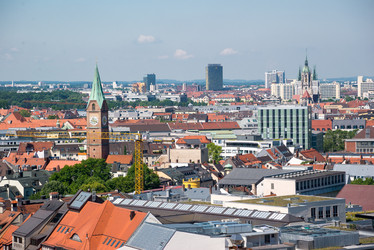 Similar image 13012271