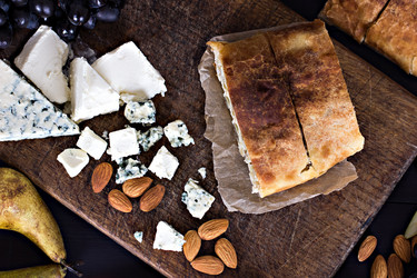 Similar image 13052288