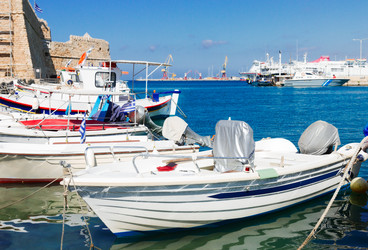 Similar image 13039012