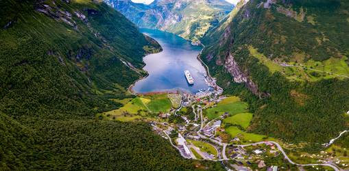 Similar image 13029686