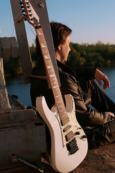 Similar image 13056142