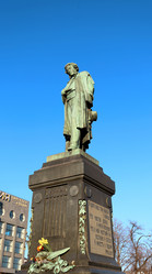 Similar image 13064710