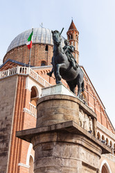 Similar image 13006568