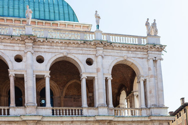 Similar image 13006667