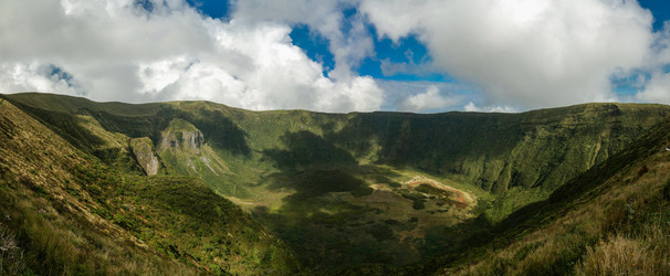 Similar image 13041892