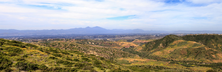 Similar image 13051280