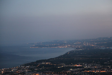 Similar image 13024772