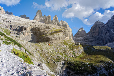 Similar image 13012475