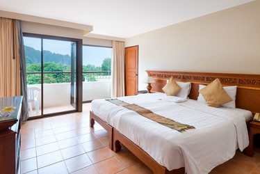 Similar image 13047065