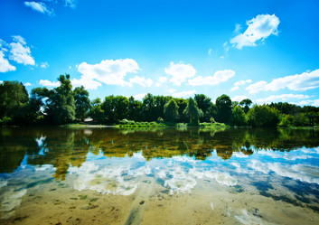 Similar image 13027772