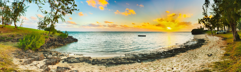 Similar image 13043831