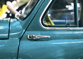 Similar image 13032346