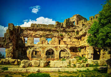 Similar image 13041946