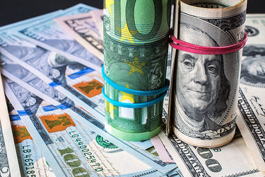 Similar image 13044336