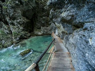 Similar image 13059799