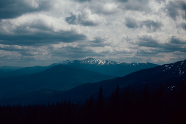 Similar image 13064100