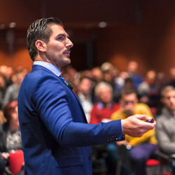 Similar image 13107342