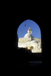 Similar image 13072059