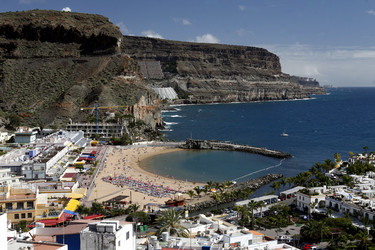 Similar image 13083345