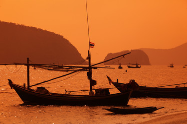 Similar image 13072110