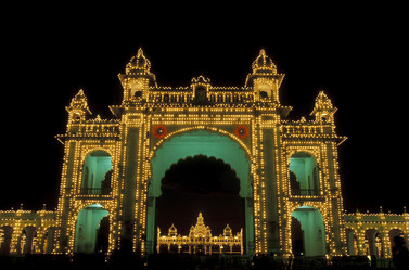 Similar image 13072480