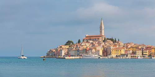 Similar image 13089238