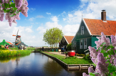 Similar image 13088647