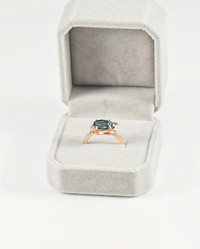 Similar image 13103469