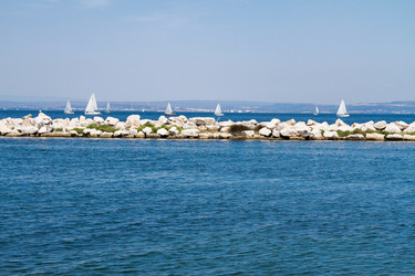 Similar image 13088952