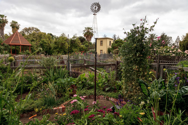 Similar image 13105914