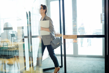 Similar image 13075376