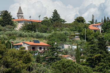 Similar image 13086642