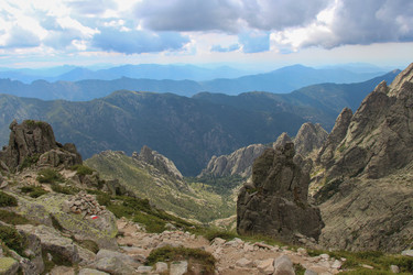 Similar image 13112351