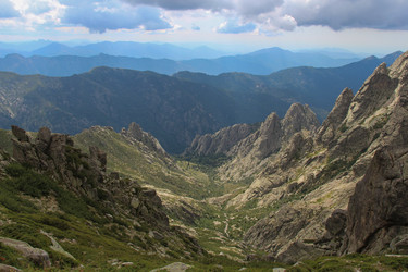 Similar image 13112352