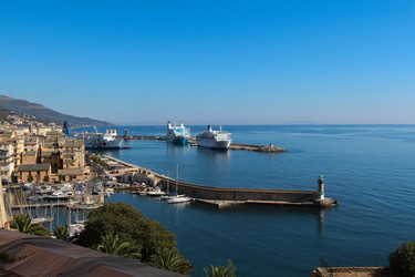 Similar image 13112399