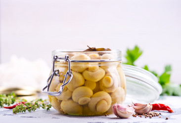 Similar image 13106736