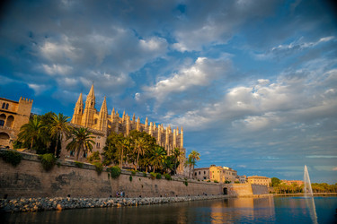 Similar image 13129503