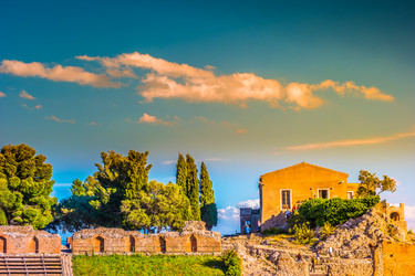 Similar image 13129525