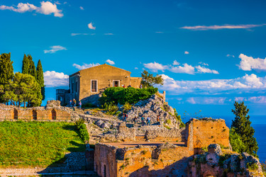 Similar image 13129663