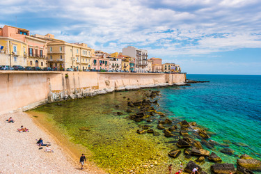 Similar image 13130048