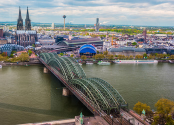 Similar image 13130223