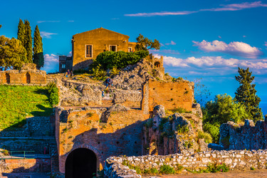 Similar image 13129928