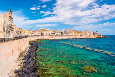 Similar image 13130152