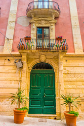 Similar image 13130192