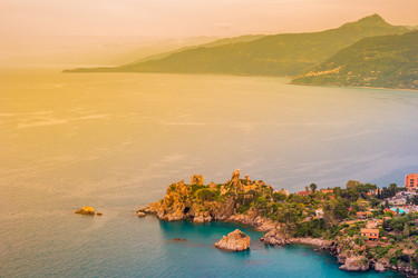 Similar image 13129959