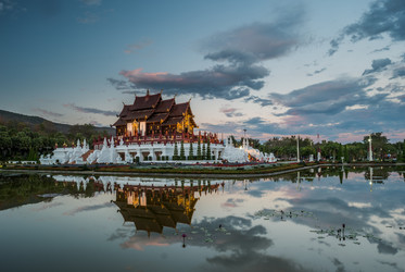 Similar image 13130040