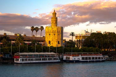 Similar image 13130099