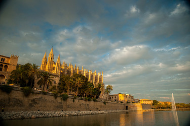 Similar image 13130000